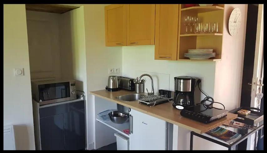 L'Atelier De La Blanchardiere 49520 Bed & Breakfast Le Tremblay Exterior photo